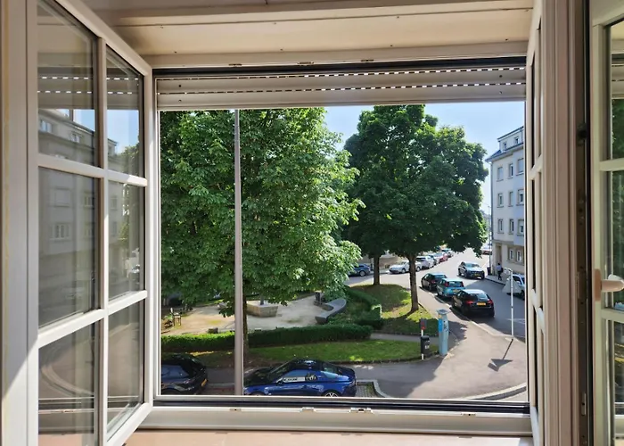 Beautiful Private Room - In A Family Home Where 2 People Live In A Prime Area Of Luxembourg